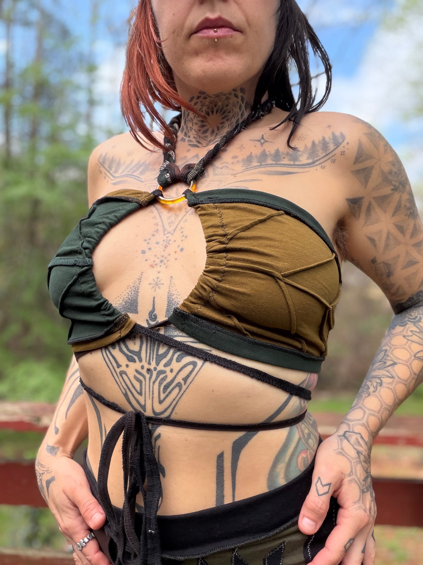 Emerald sunshine leaf top