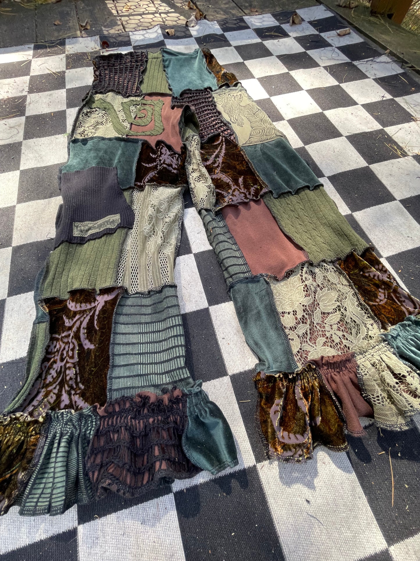 Cool Collection Ruffle Pants