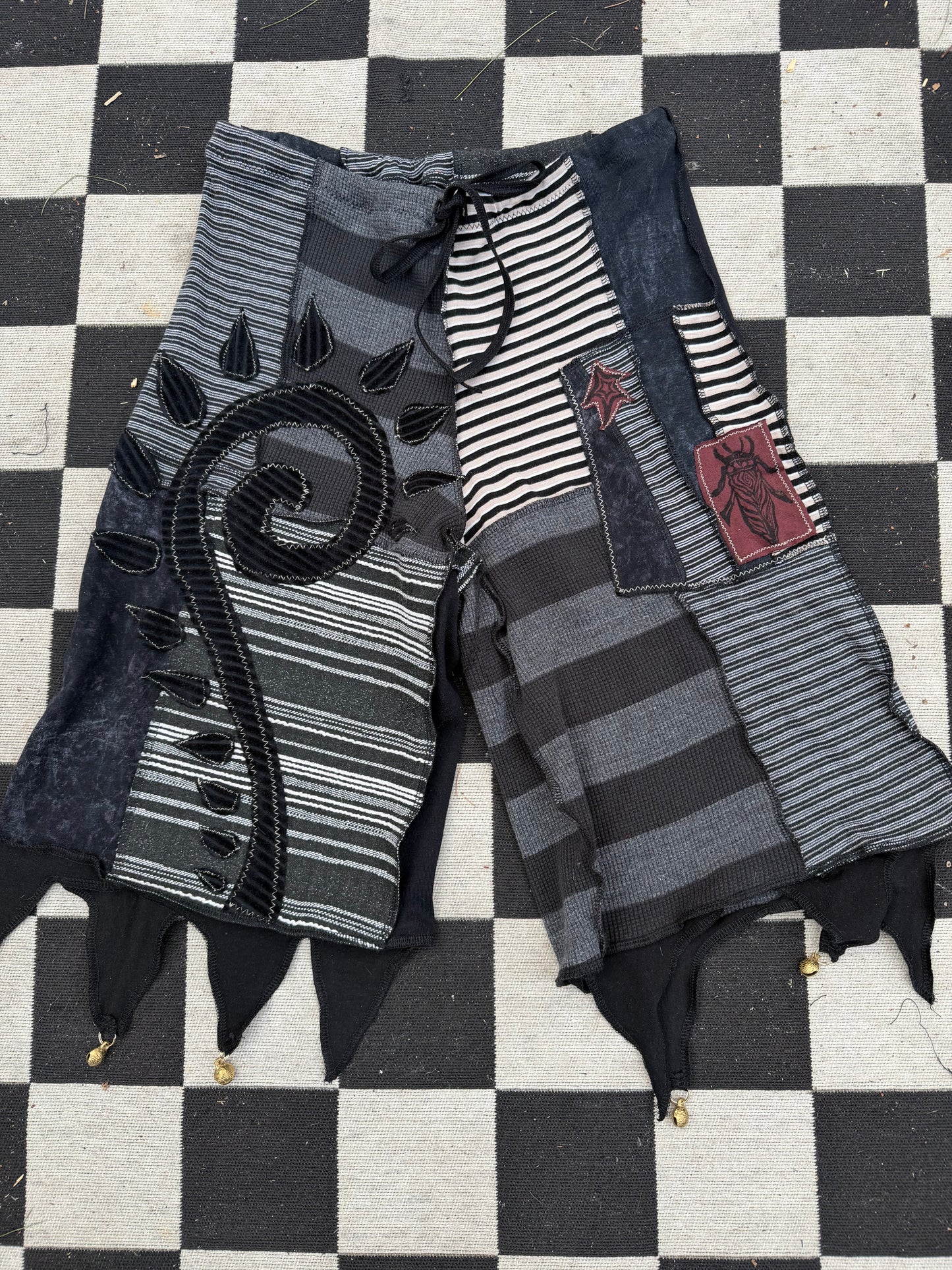 Black Fern Jester Bell shorts