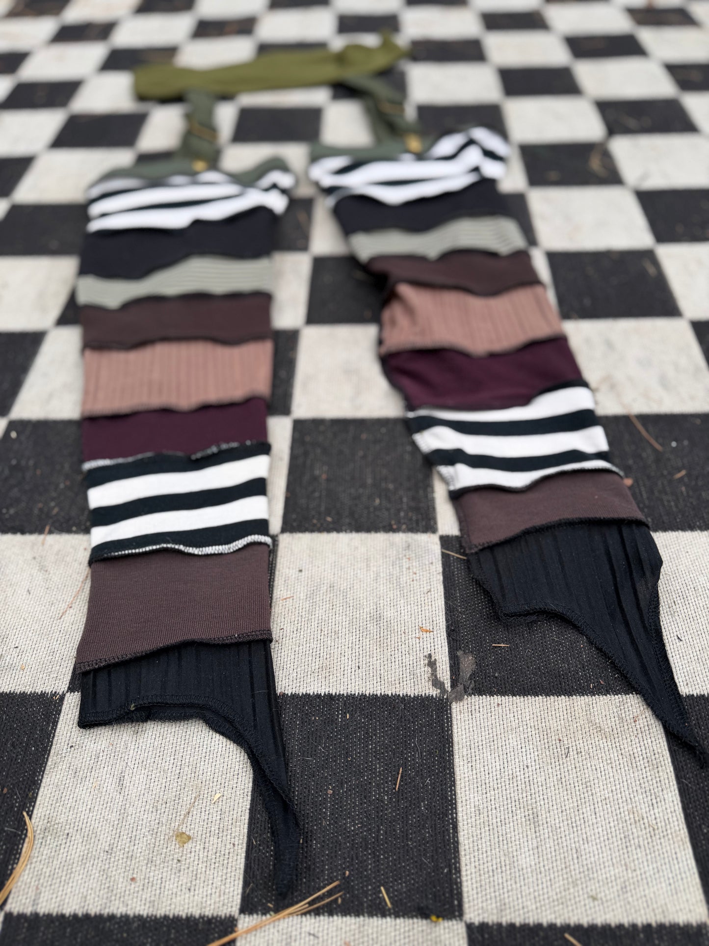 The Alchemist ~* Leg warmers with Garter Belt