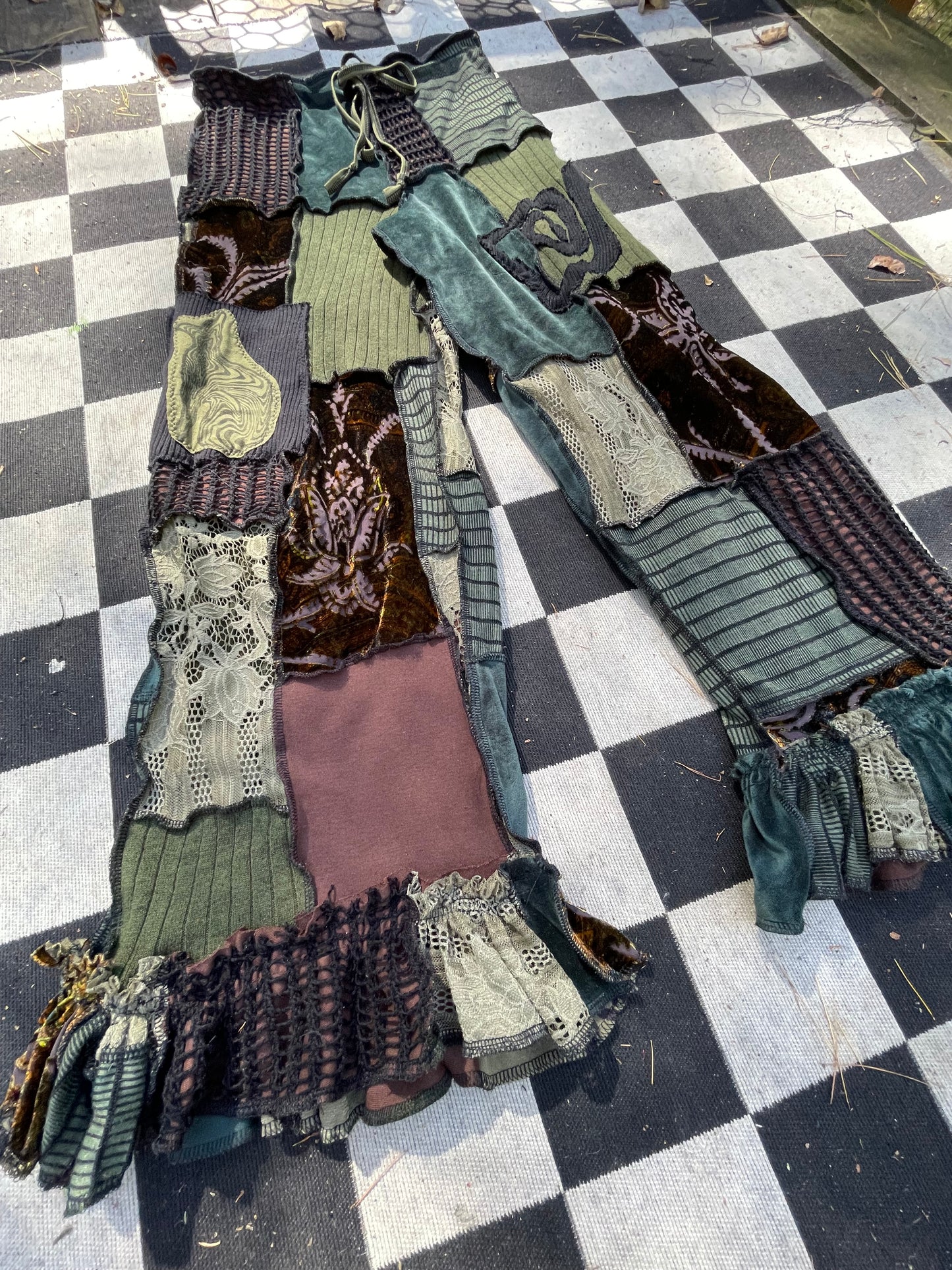 Cool Collection Ruffle Pants