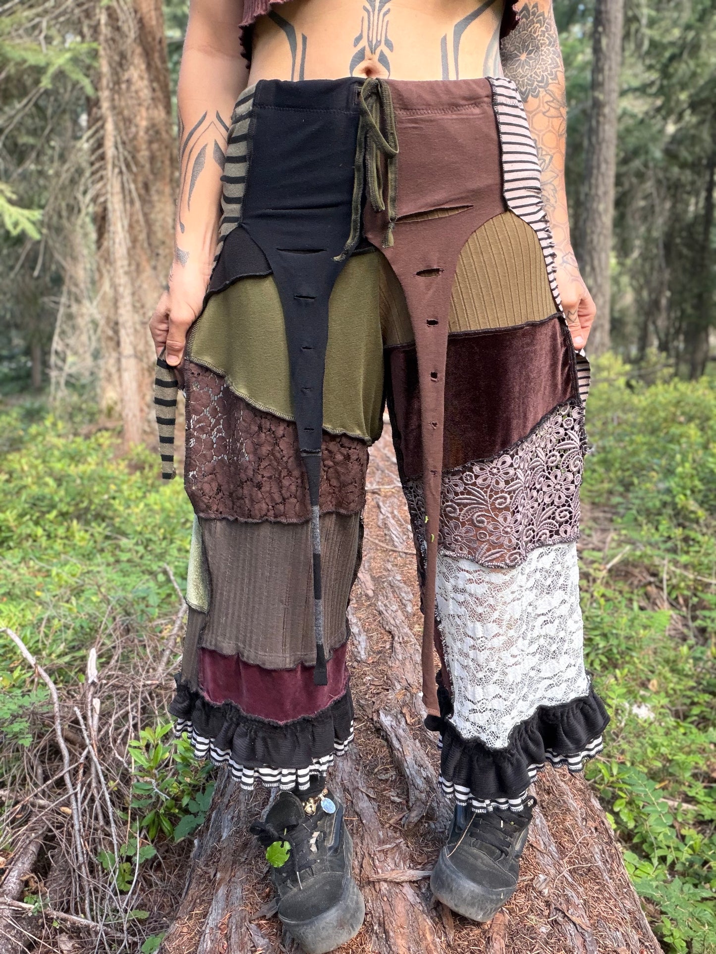 Earthy Lace Tendril Pants