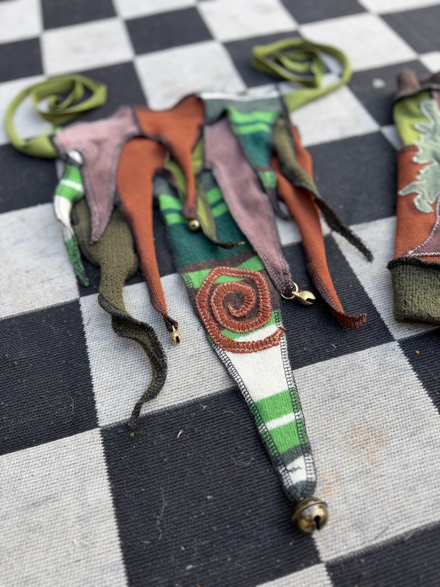 Forest Swirl Clown Collar