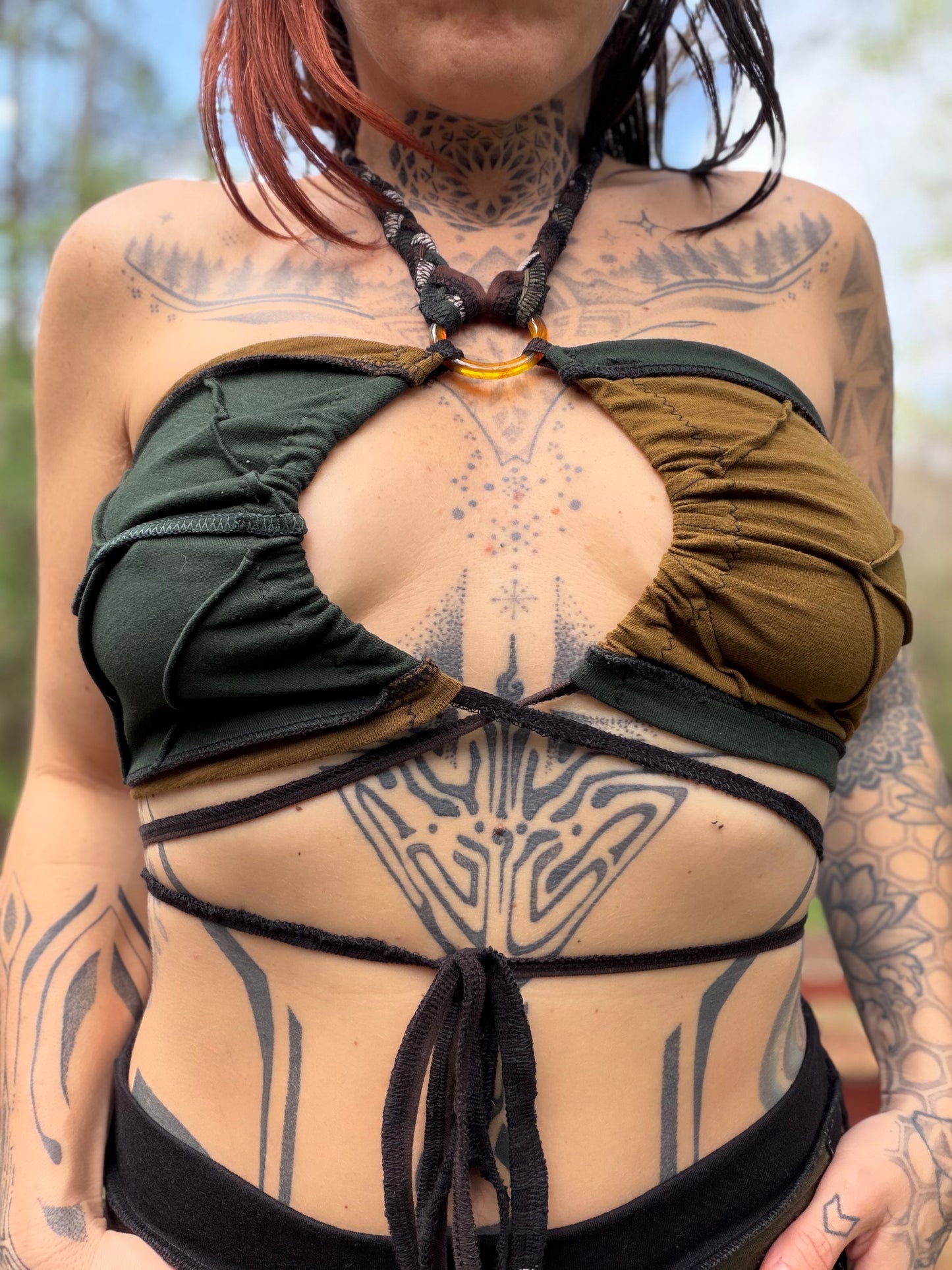 Emerald sunshine leaf top