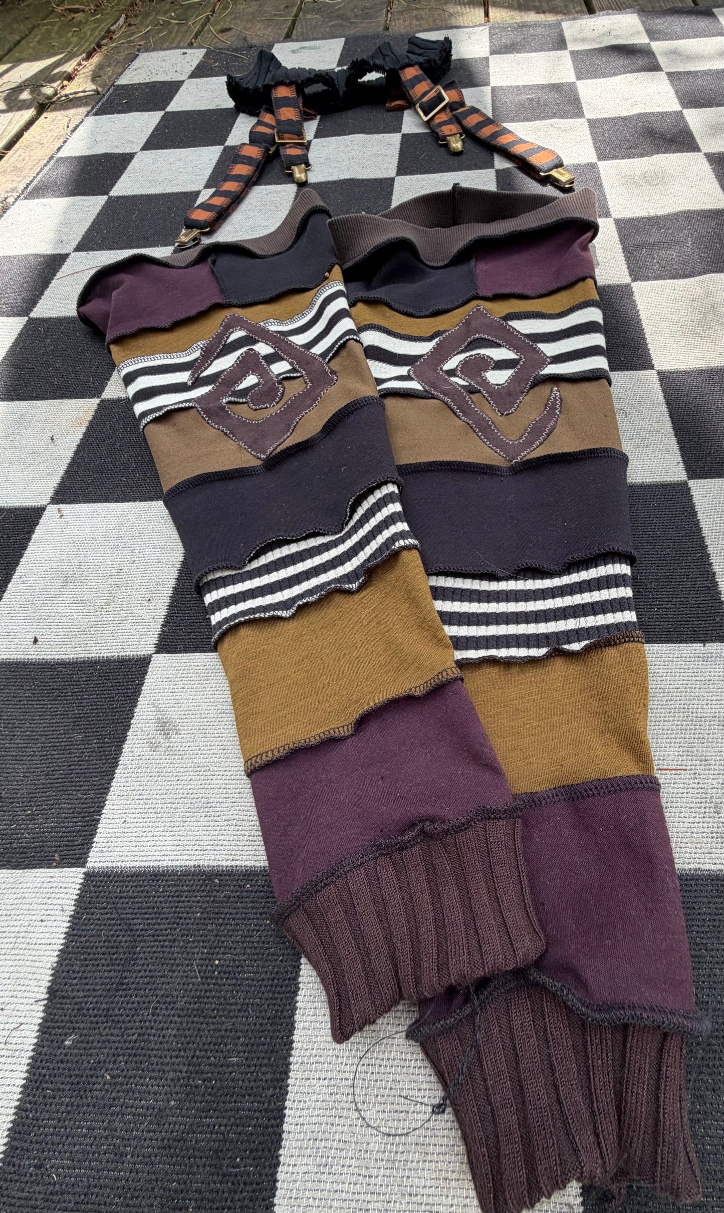 Swirly Grunge Leg Warmers with Garter Belt