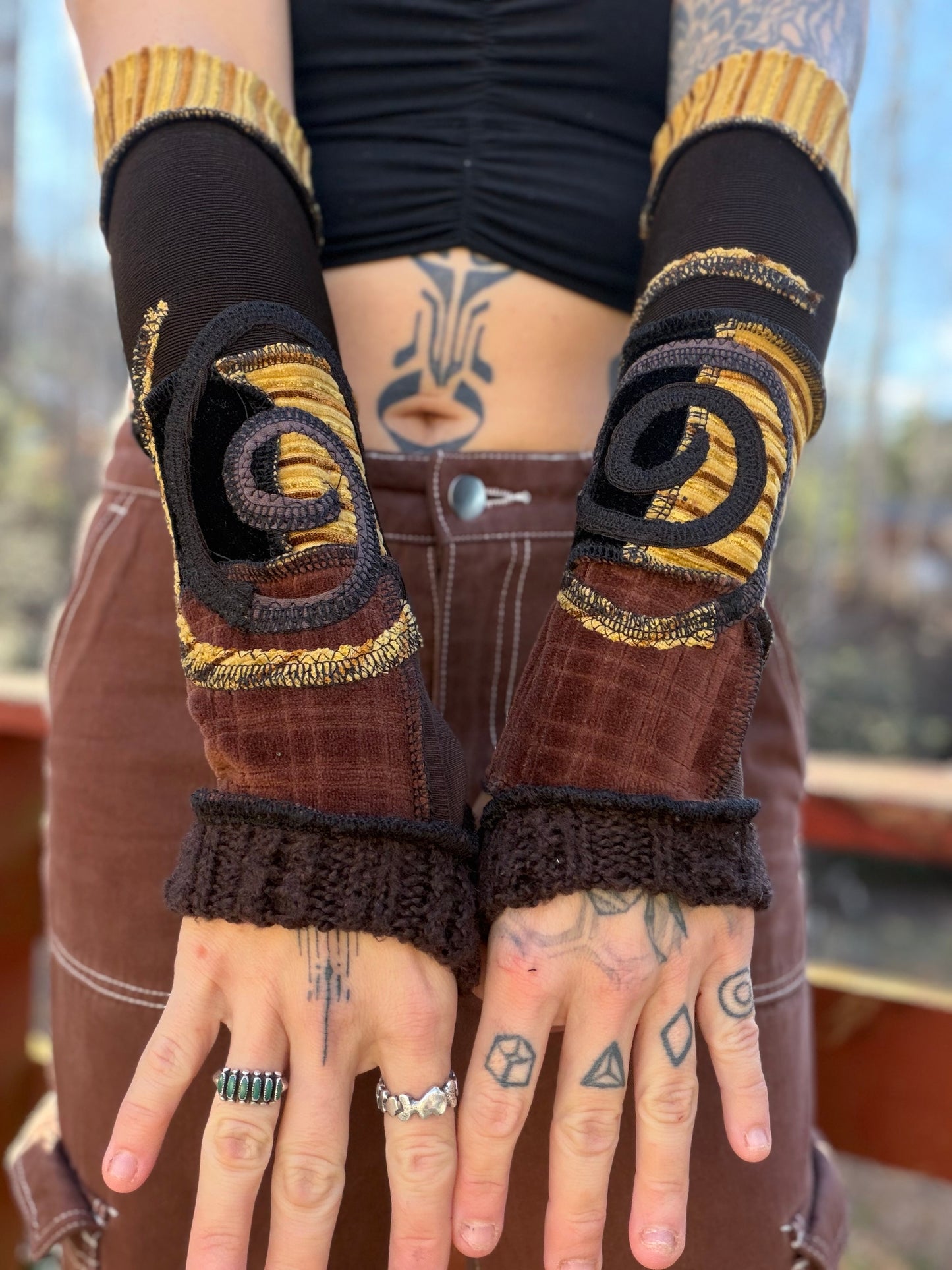 Retro Swirl Arm Warmers