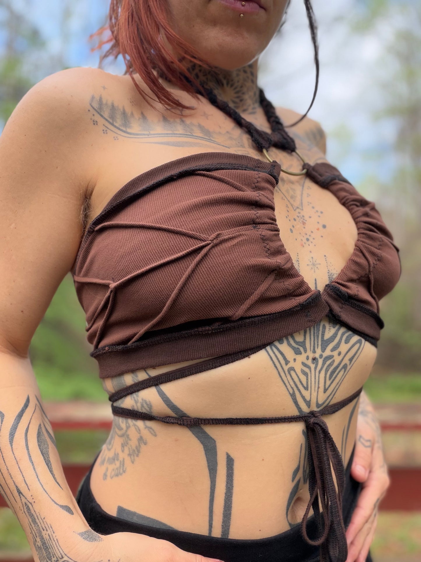 Sandy brown leaf top