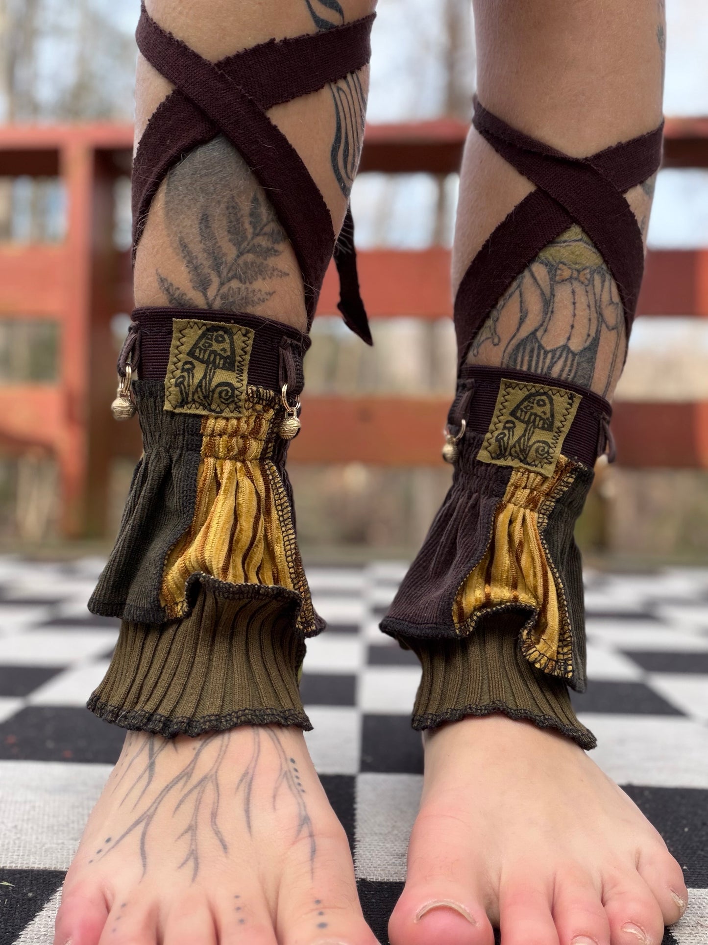 Mossy Mushroom Cuffs