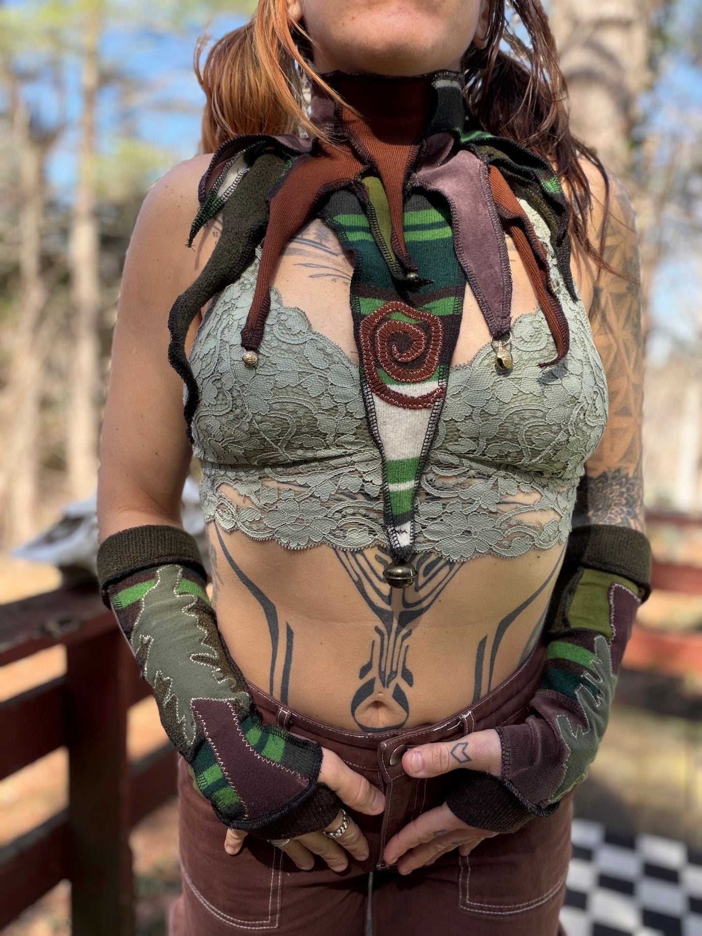 Forest Swirl Clown Collar