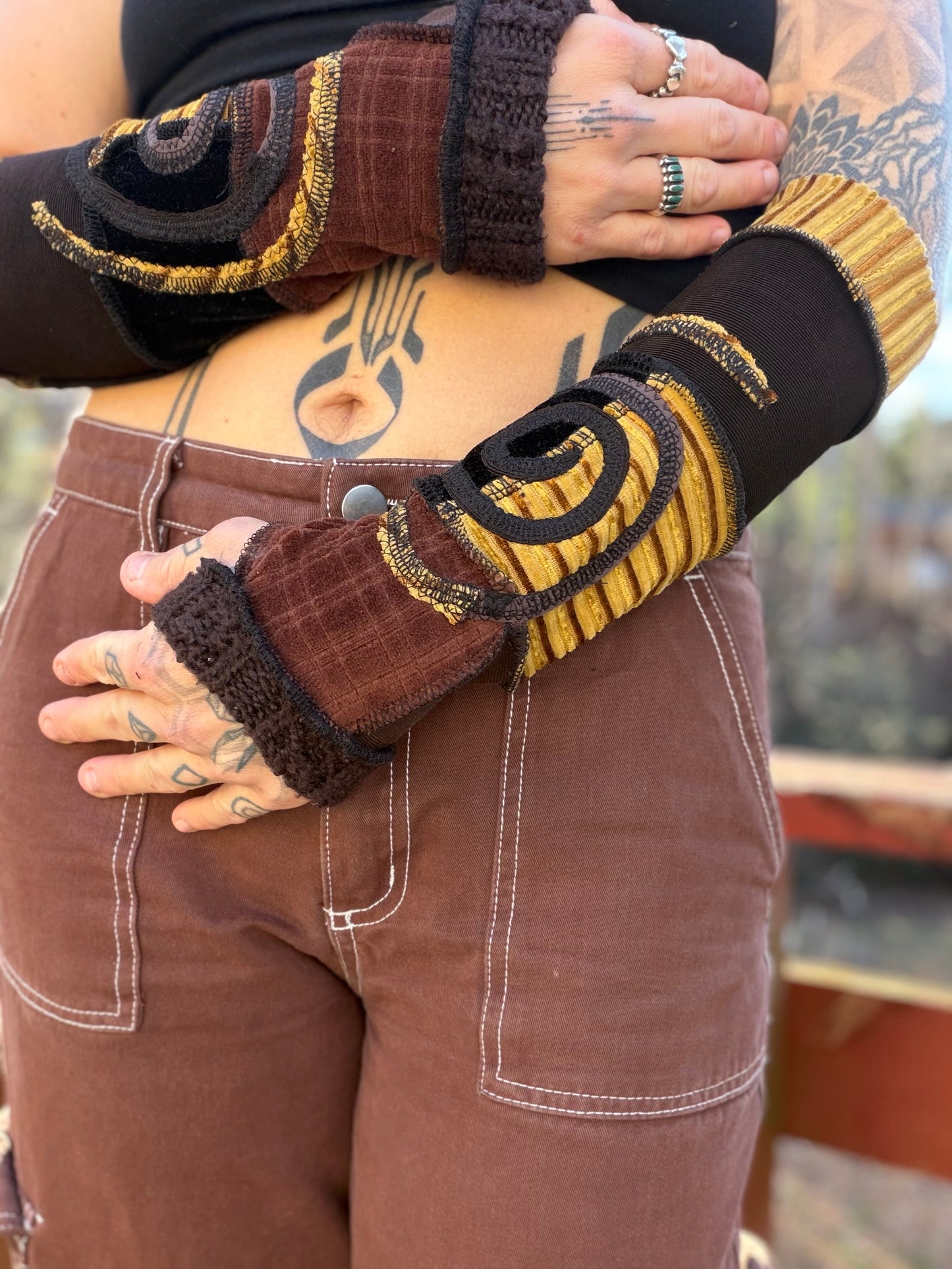 Retro Swirl Arm Warmers