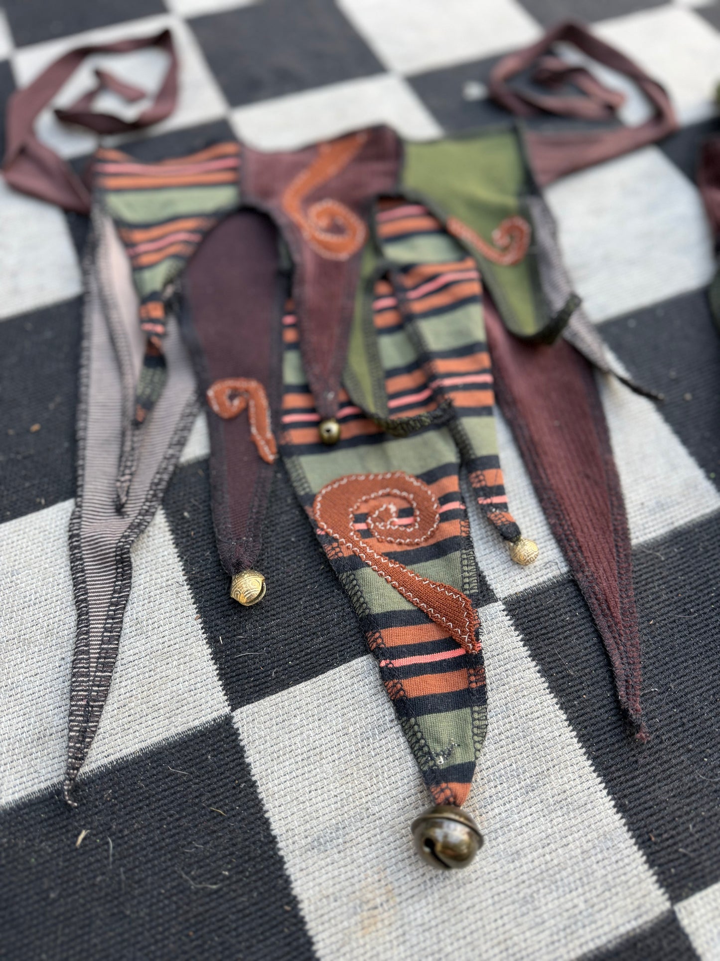 Desert Fern Clown Collar