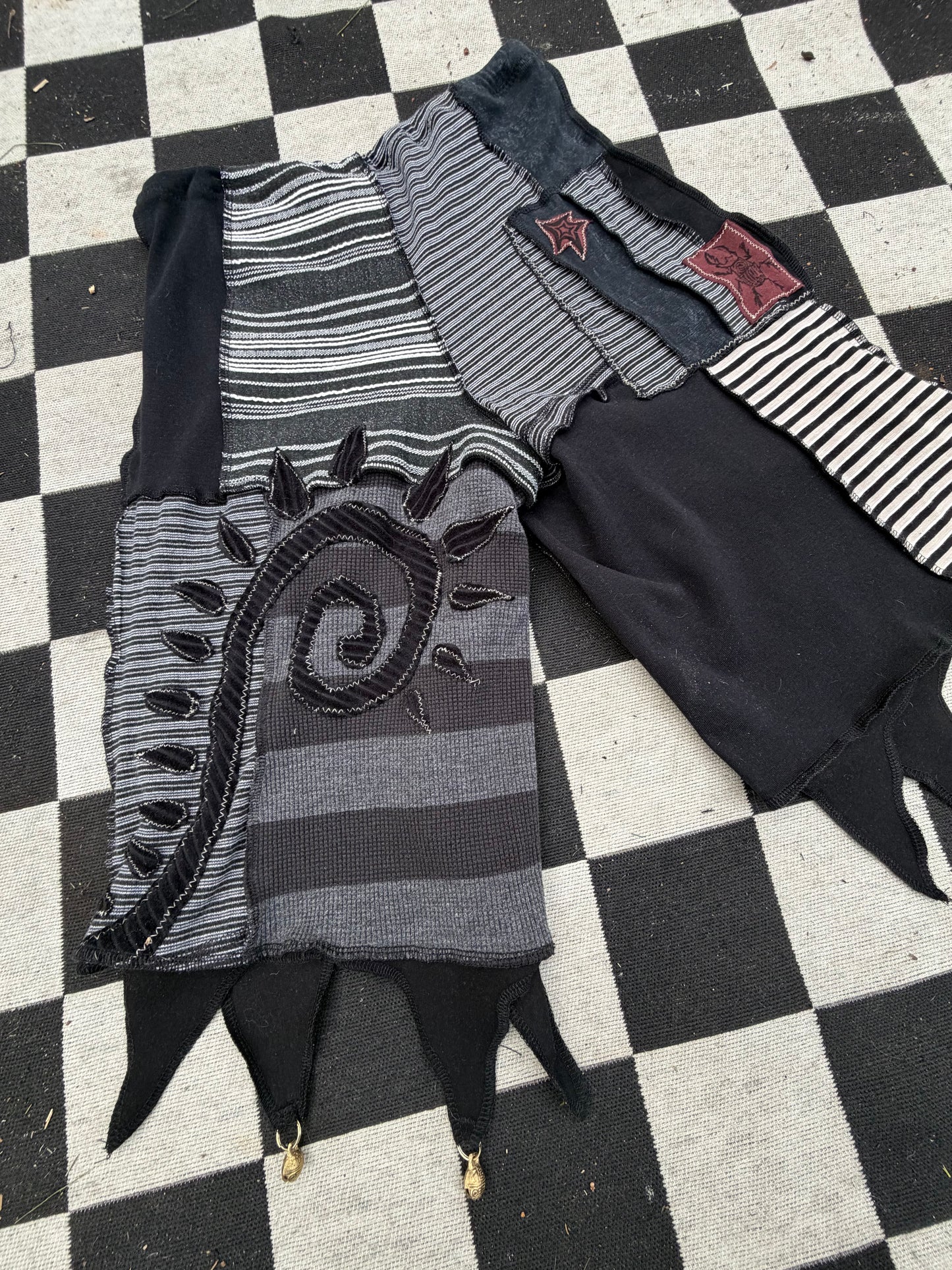 Black Fern Jester Bell shorts