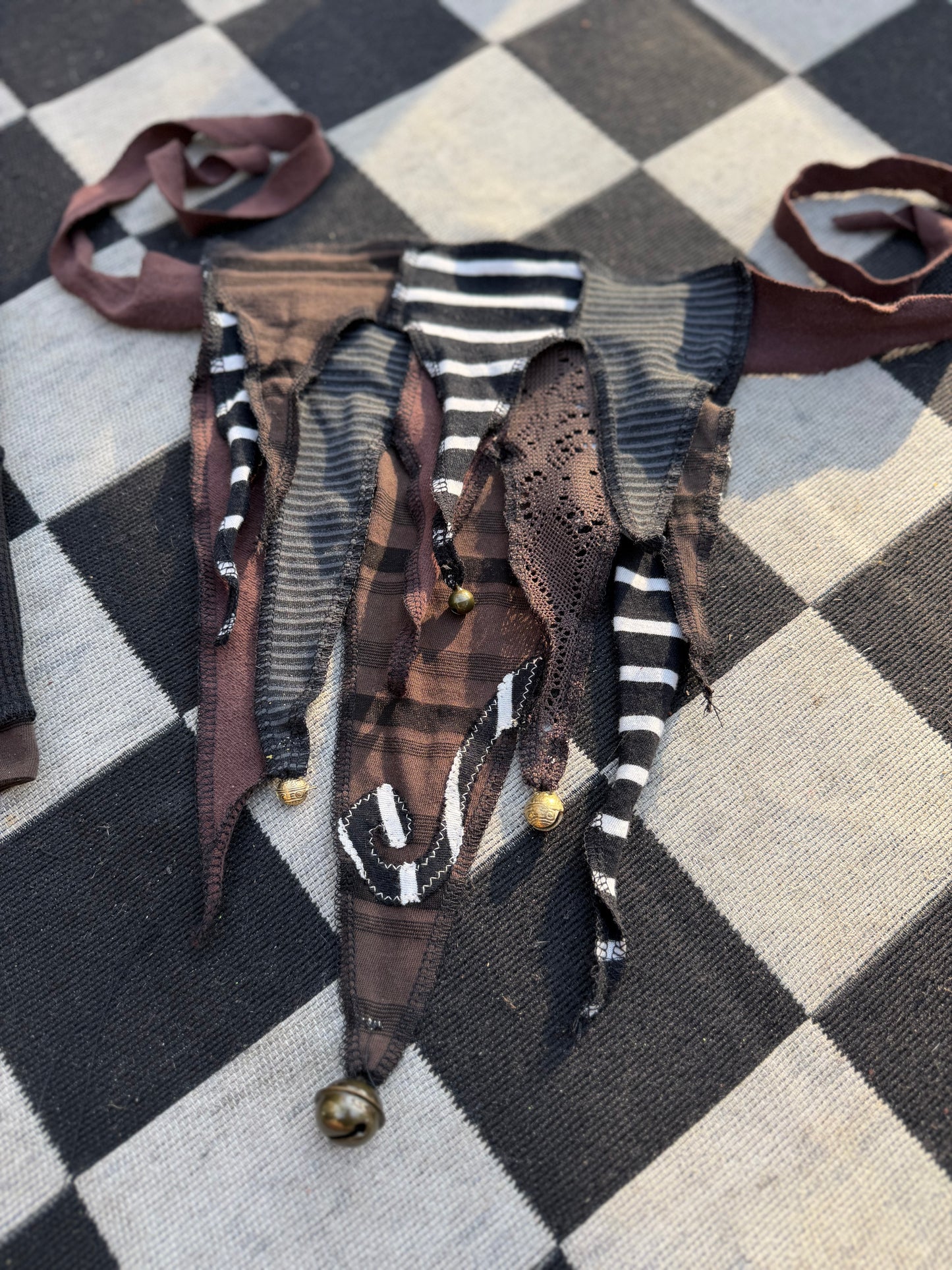 Earth Fae Clown Collar