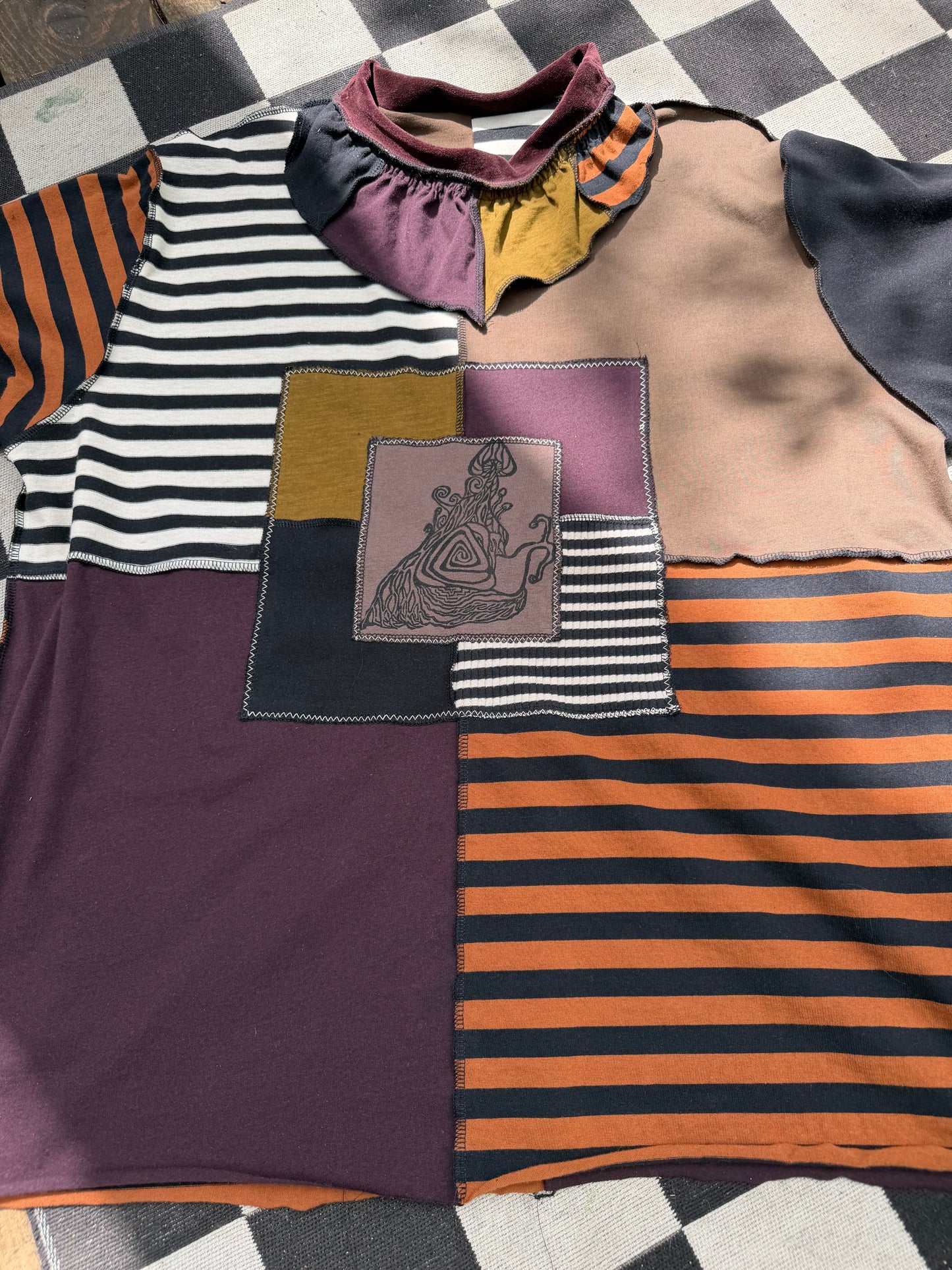 Grunge Snail Clown T