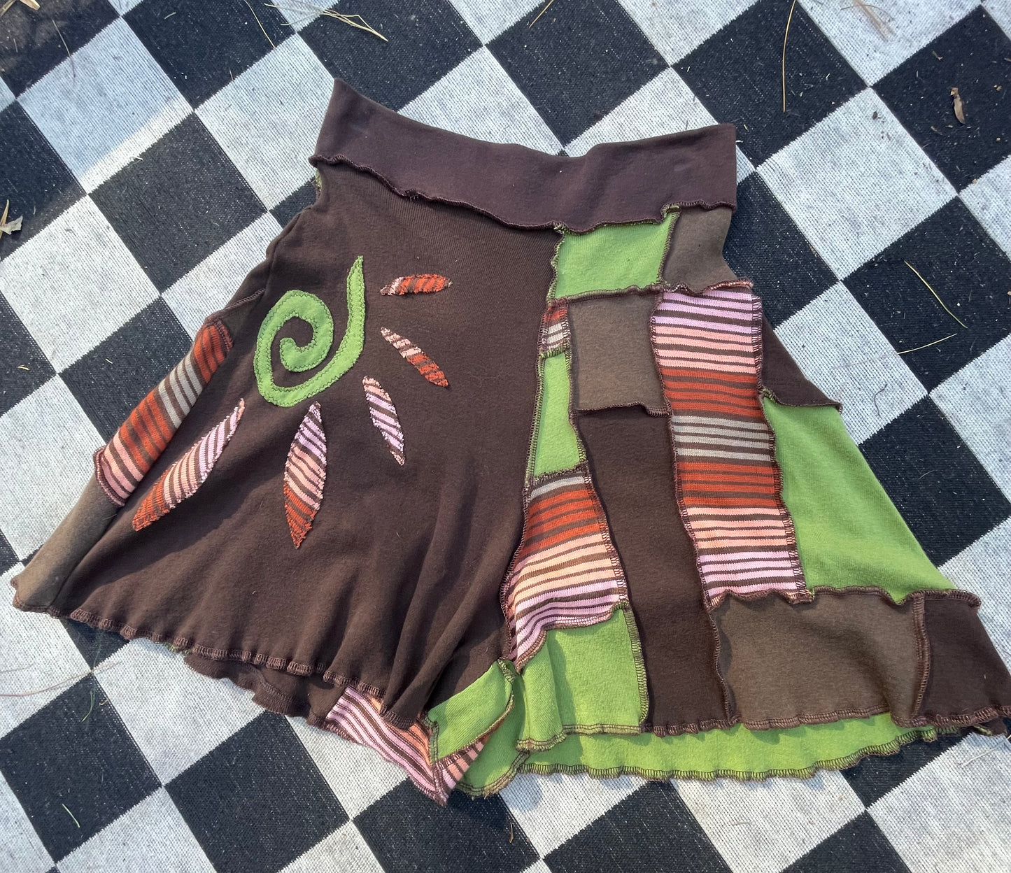 Lotus Fern Flare Shorties