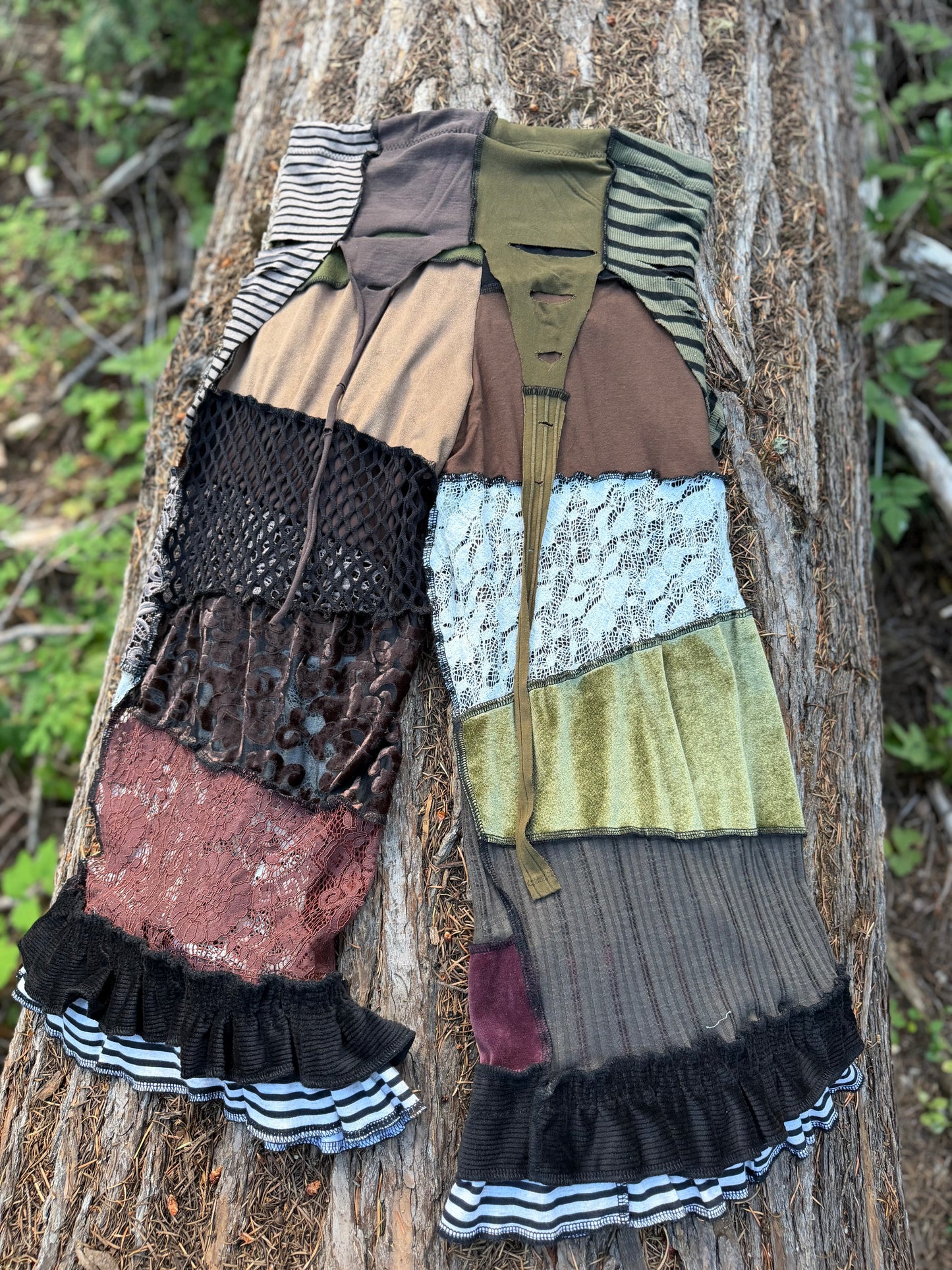 Earthy Lace Tendril Pants