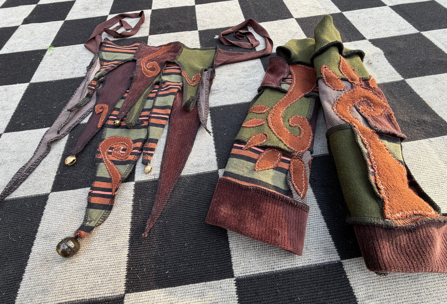 Desert Fern Clown Collar