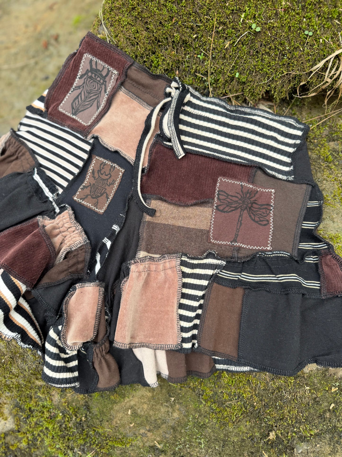 Bold & Beige Ruffle Shorts
