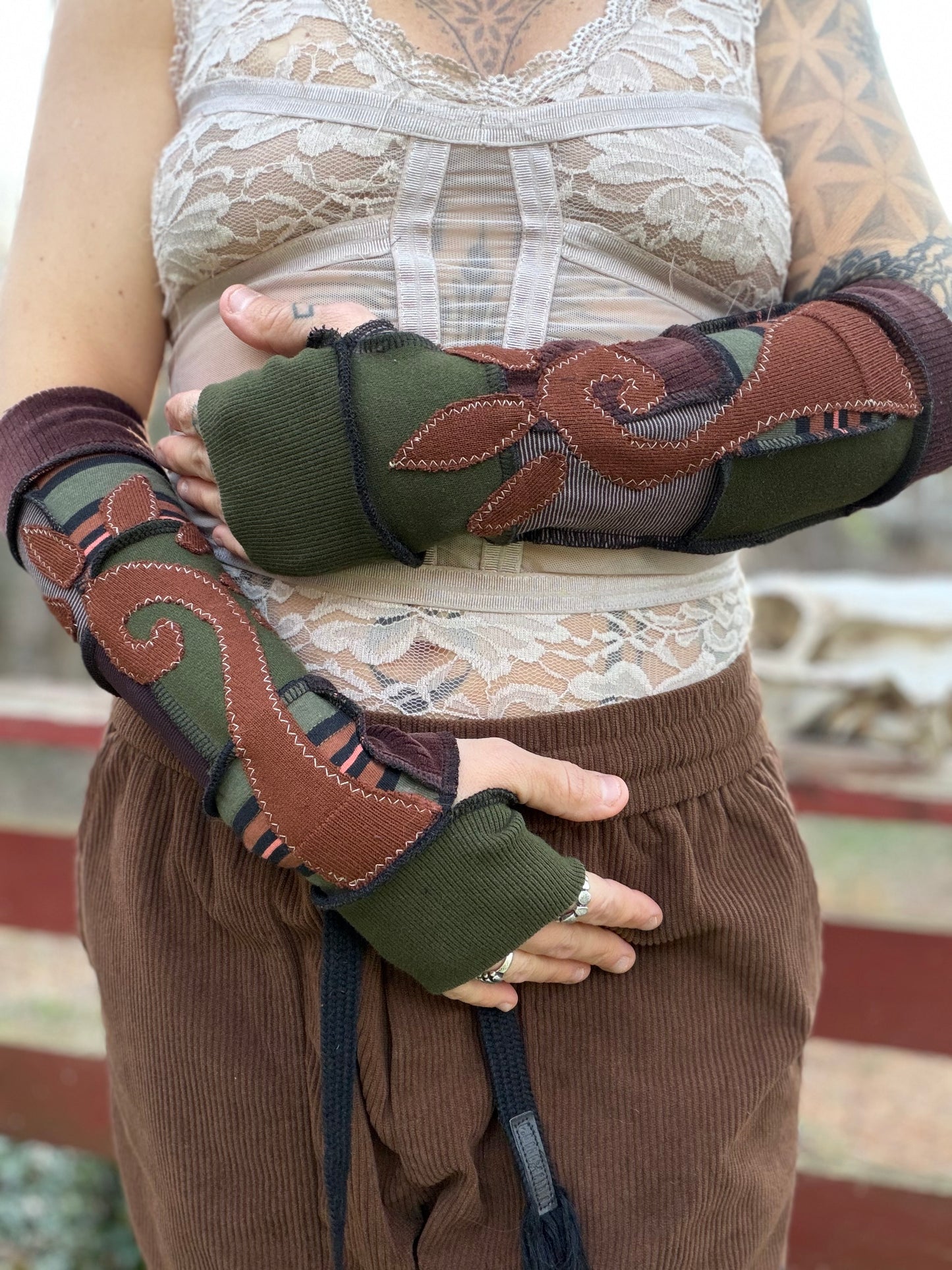 Desert Fern Arm Warmers