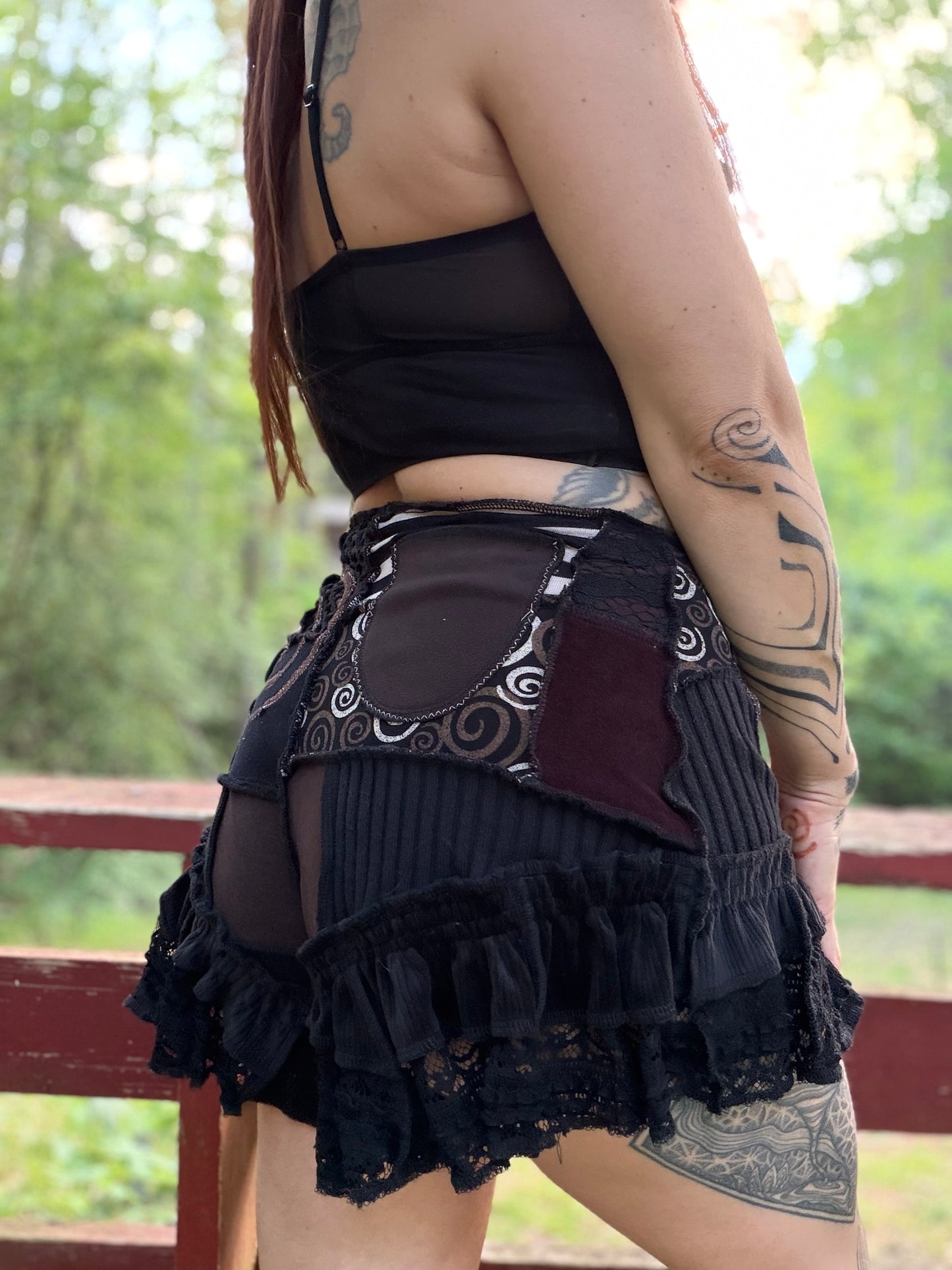 Spiral Out Ruffle Shawts