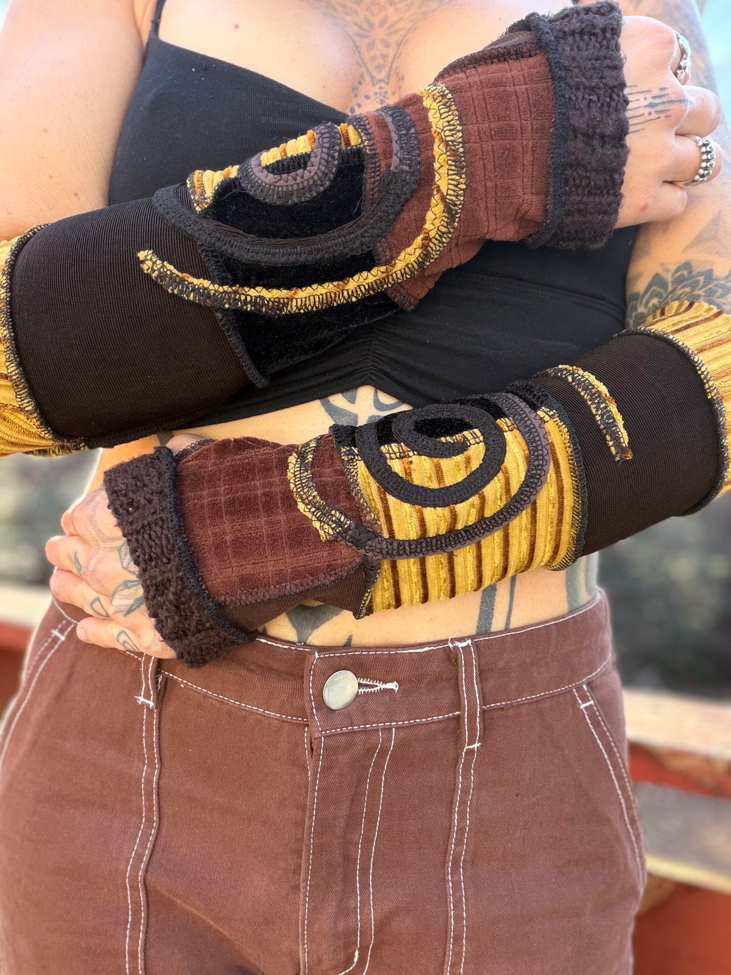Retro Swirl Arm Warmers