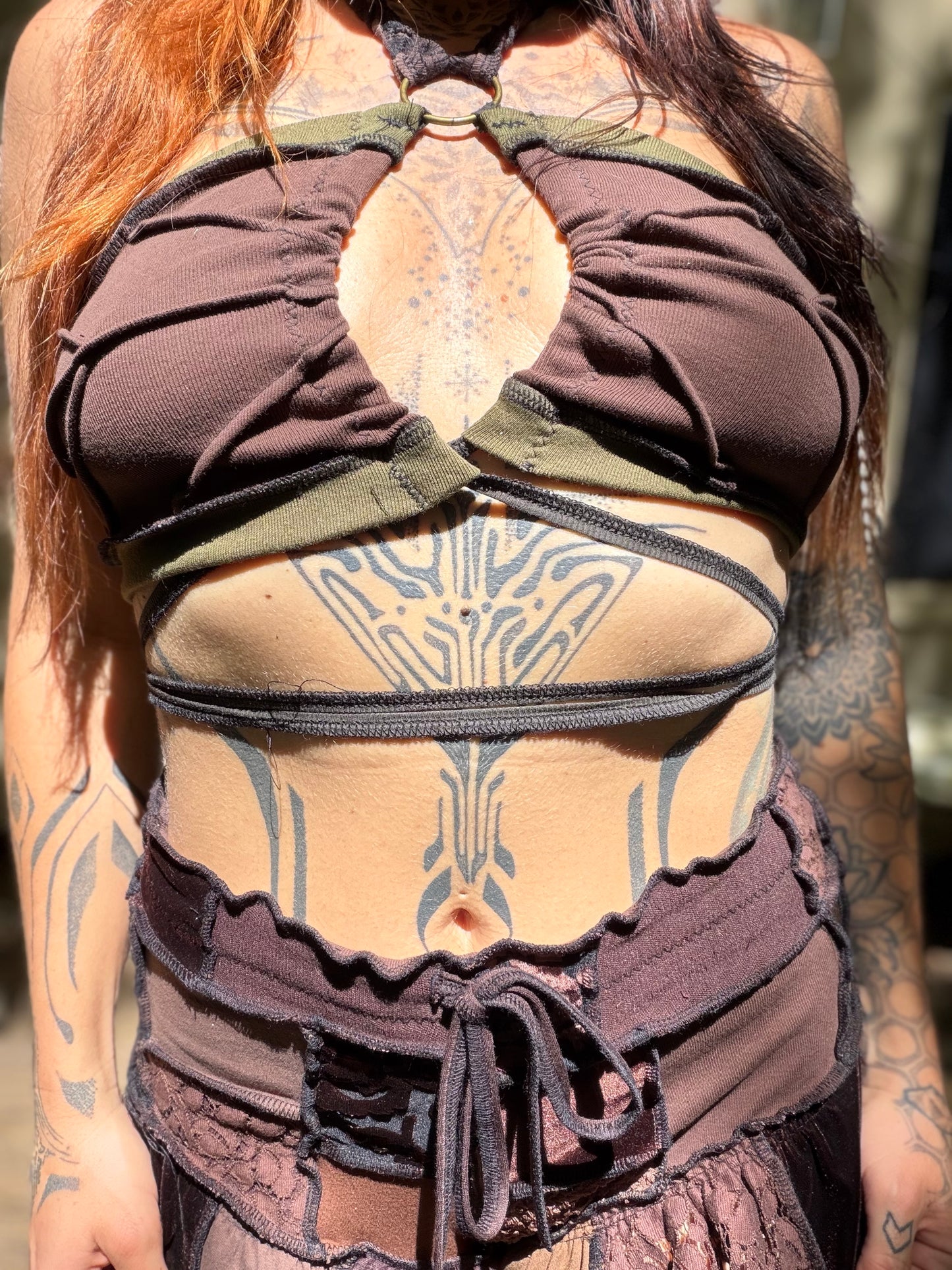 Grounded Leaf Top
